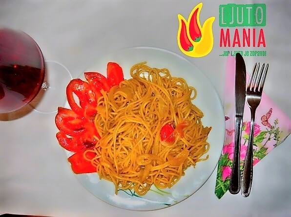 Hot wok s povrcem